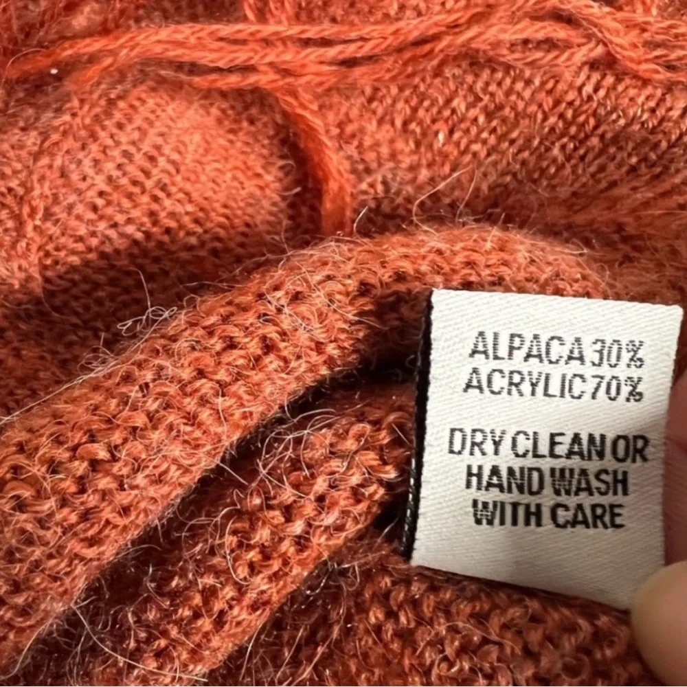 Alpaca‎ sweater. Hand made in Peru.